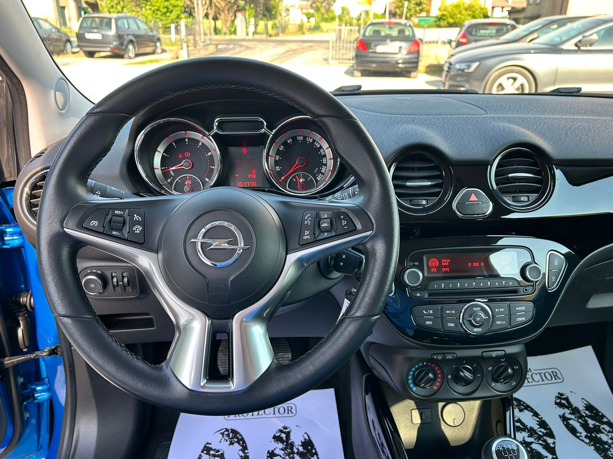 Miniatura 12
